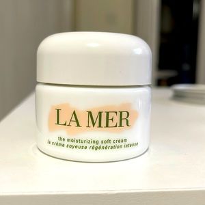 La Mer moisturizing soft creme